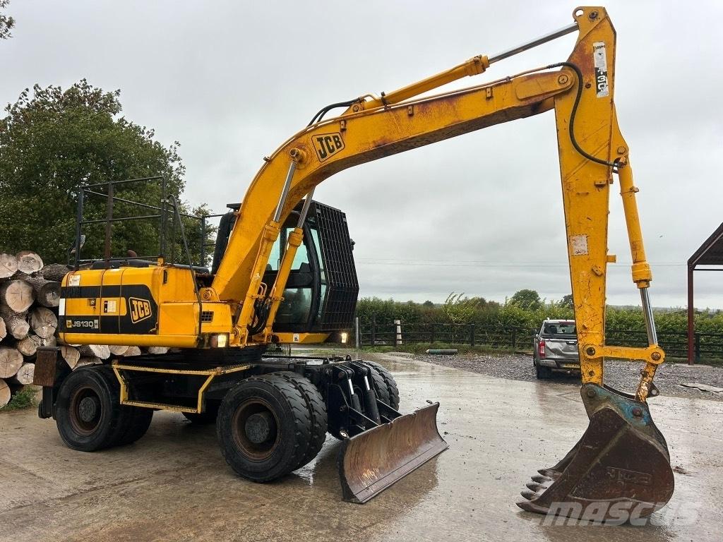 JCB JS 130 W Bagri na kolesih