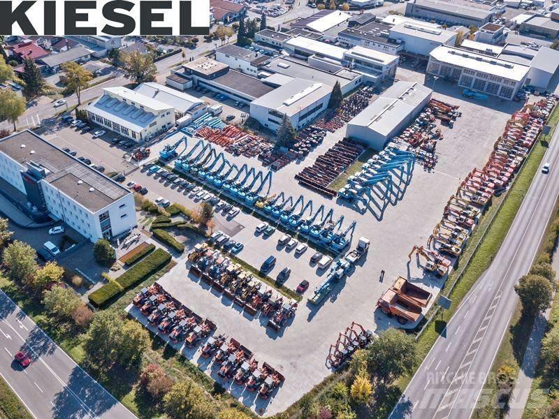 Fuchs MHL 335 E Bagri za prekladanje primarnih/sekundarnih surovin
