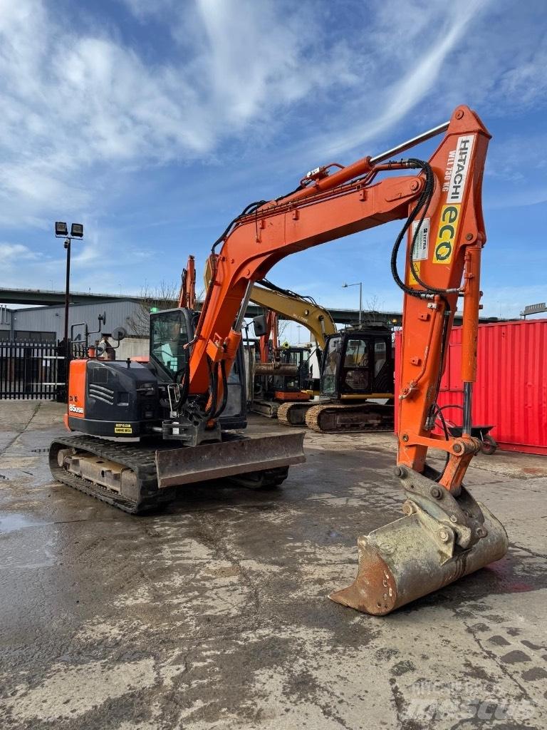 Hitachi ZX 85 US B-6 Midi bagri 7t – 12t