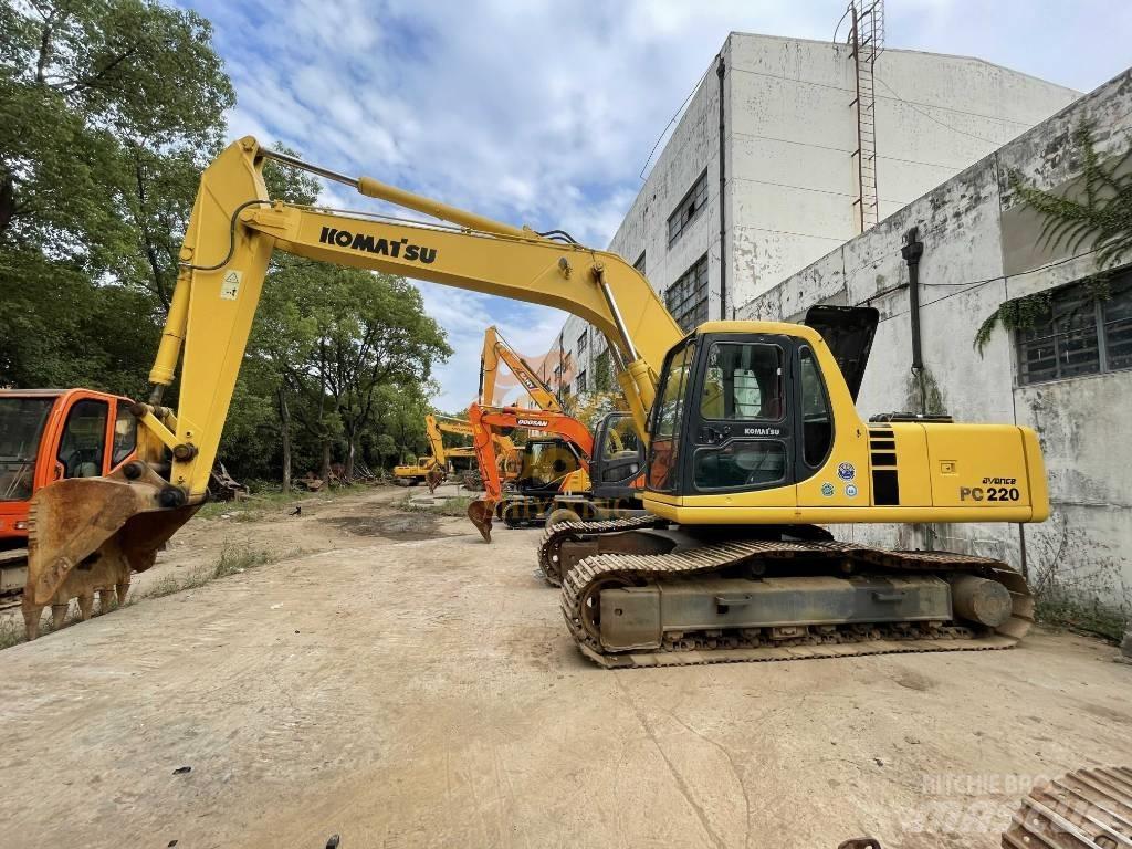 Komatsu PC 220 Bagri goseničarji