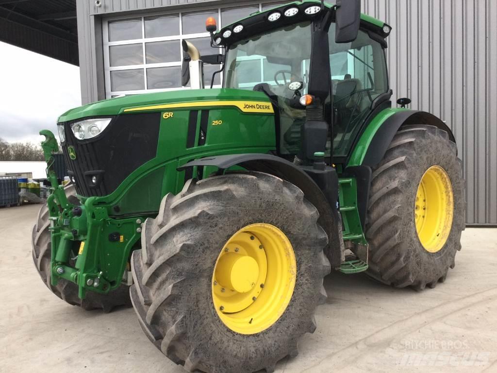 John Deere 6R250 Traktorji