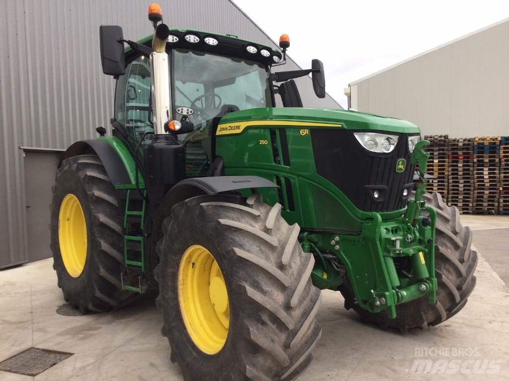 John Deere 6R250 Traktorji