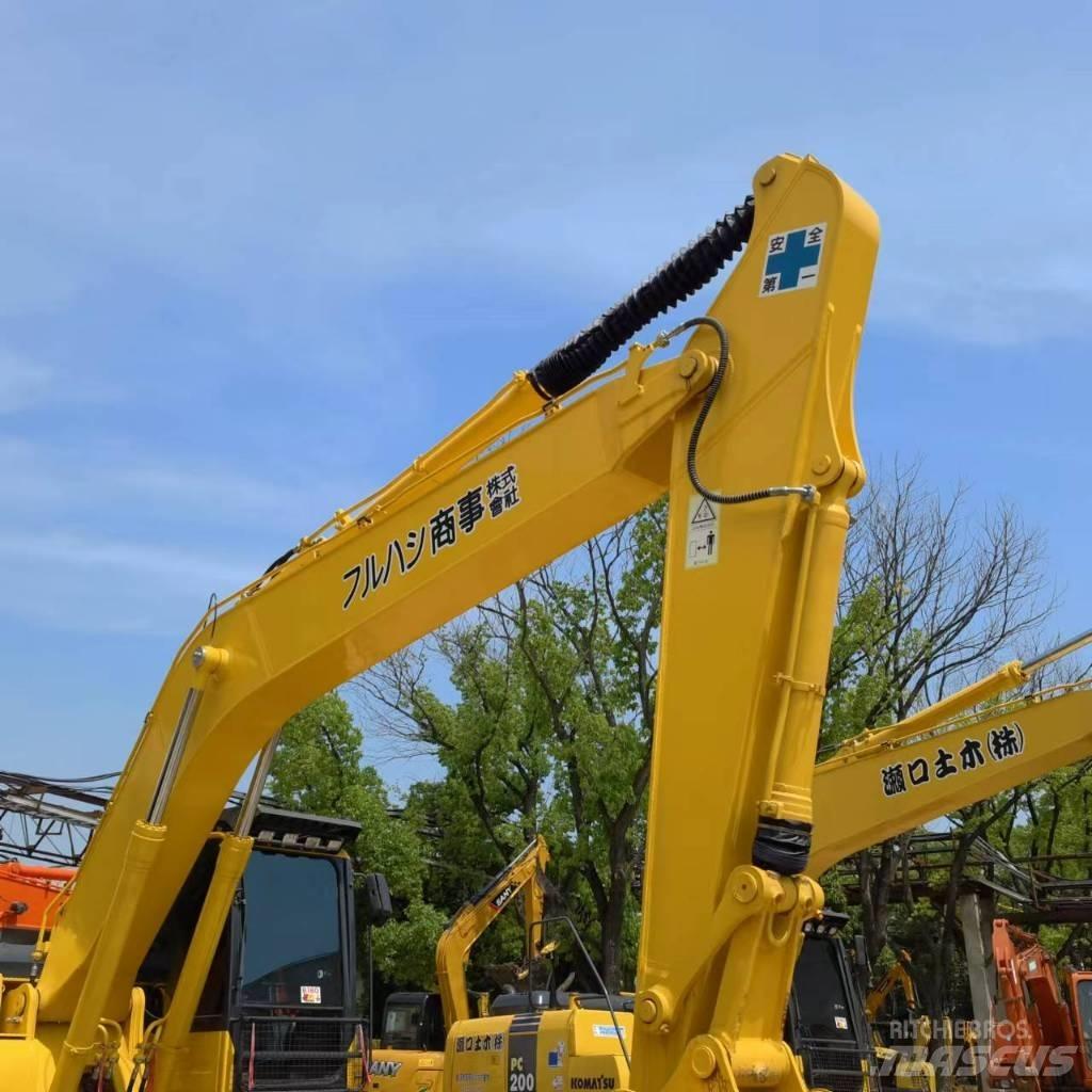 Komatsu PC 220-8/ Bagri goseničarji