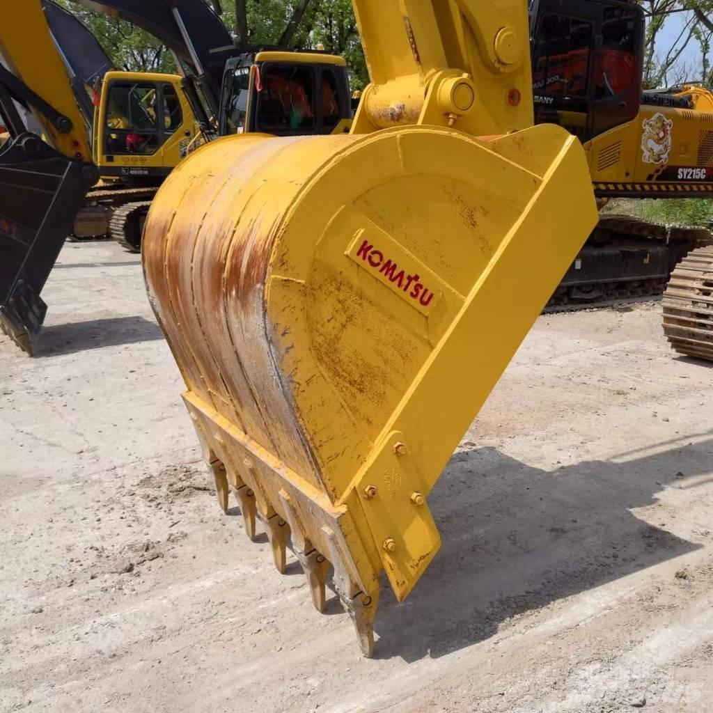 Komatsu PC 220-8/ Bagri goseničarji