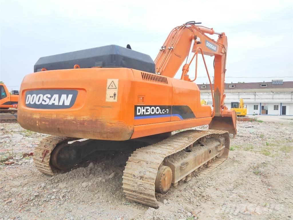 Doosan DH300LC-7 Bagri goseničarji