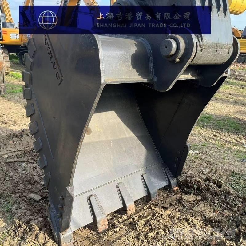 Volvo EC 300 Bagri goseničarji