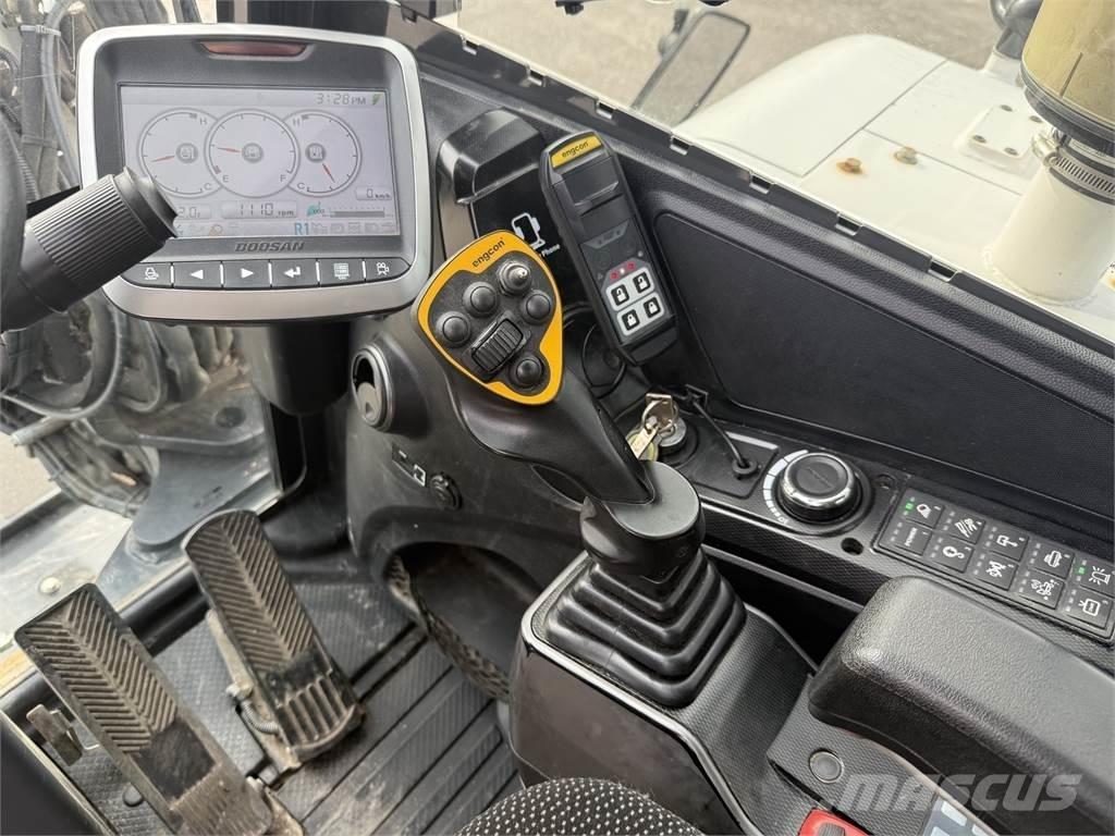 Bobcat E57W Bagri na kolesih