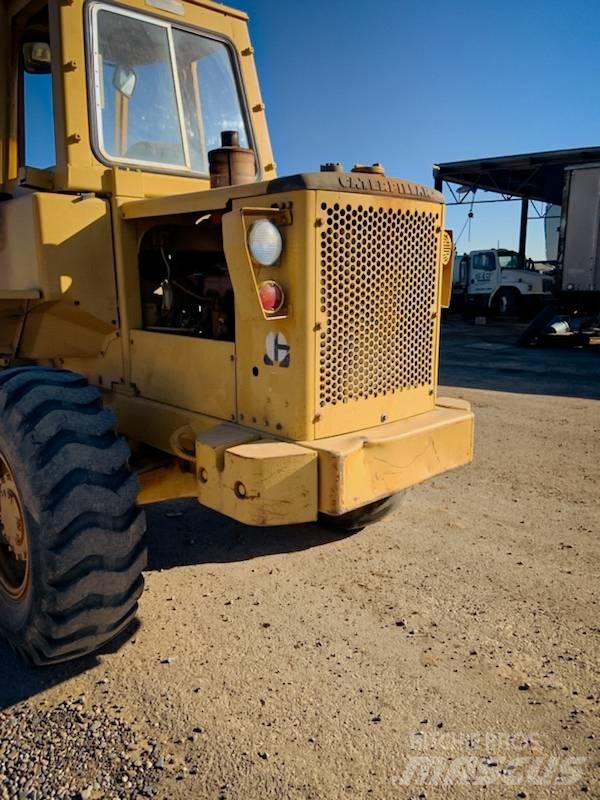 CAT 920 Kolesni nakladalci