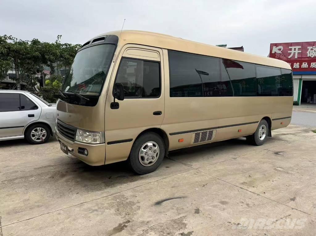 Toyota Coaster Bus Mini avtobusi