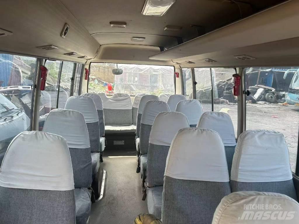 Toyota Coaster Medkrajevni avtobusi