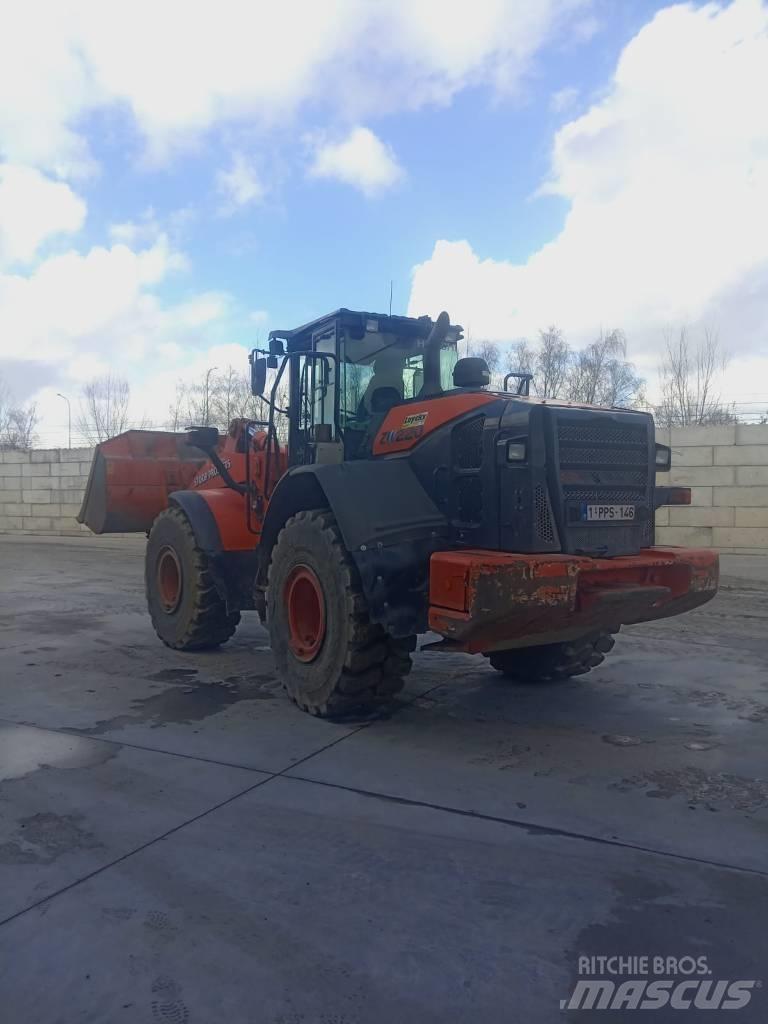 Hitachi ZW 220-6 Bagri na kolesih
