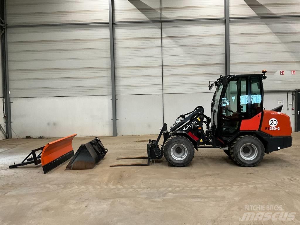 Kubota RT 280 Kolesni nakladalci