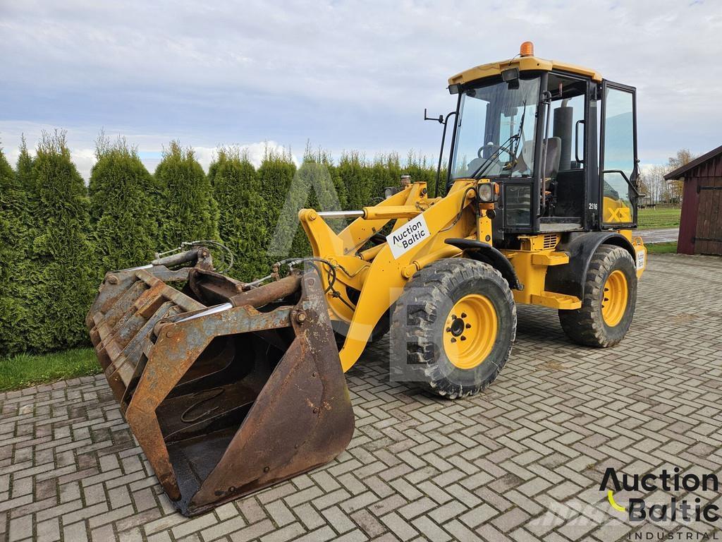 JCB 409 B Kolesni nakladalci