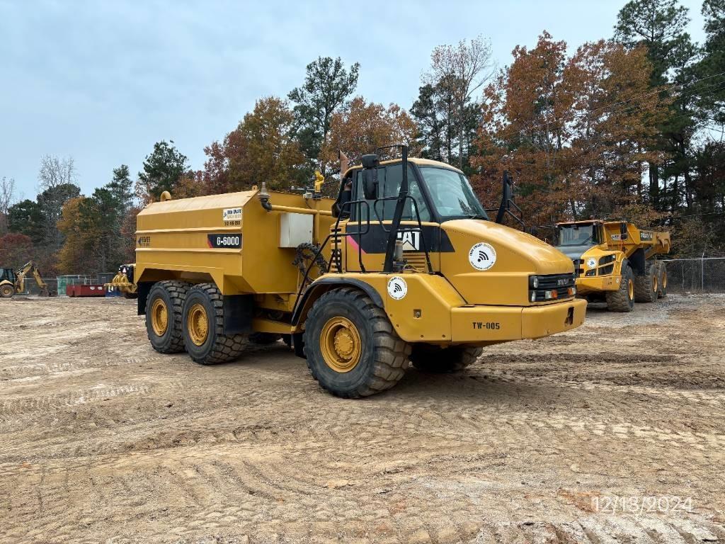 CAT 730 Tovornjaki za vodo