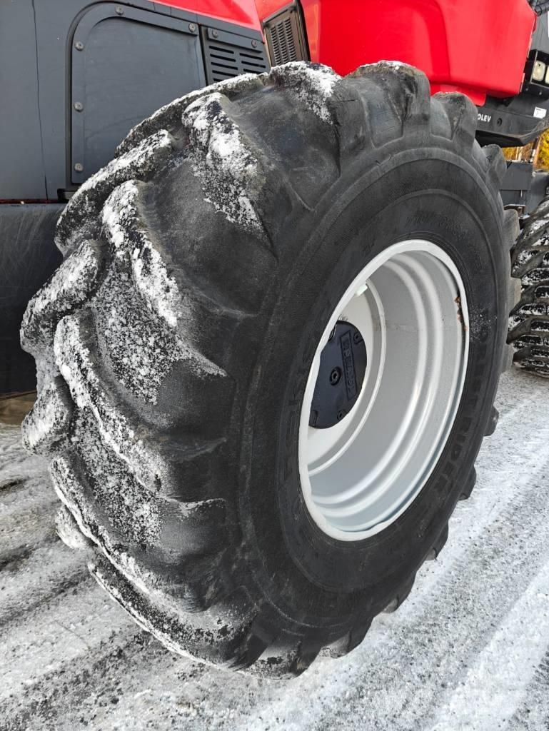 Komatsu 951 Harvesterji