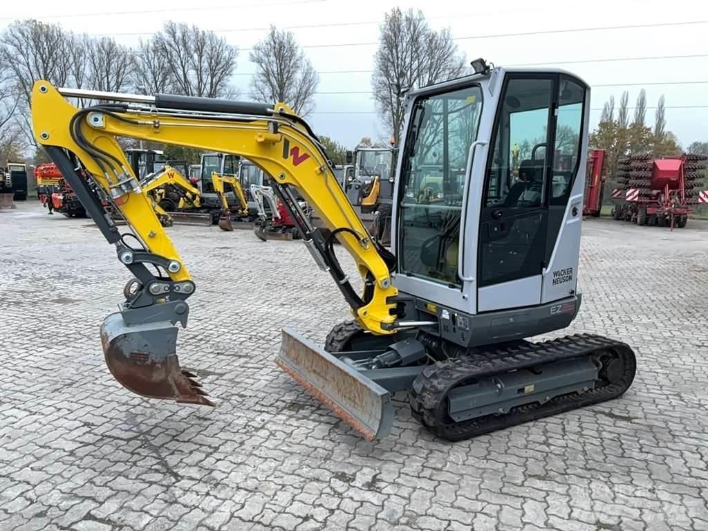 Wacker Neuson EZ26 Mini bagri <7t