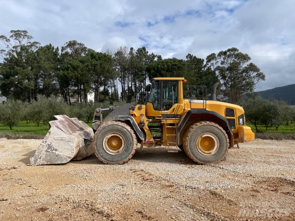 Volvo L 250 G Kolesni nakladalci