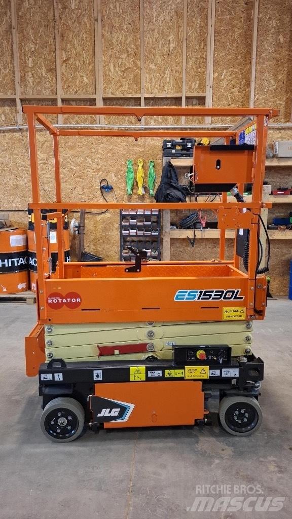 JLG ES 1530 L Škarjaste dvižne ploščadi