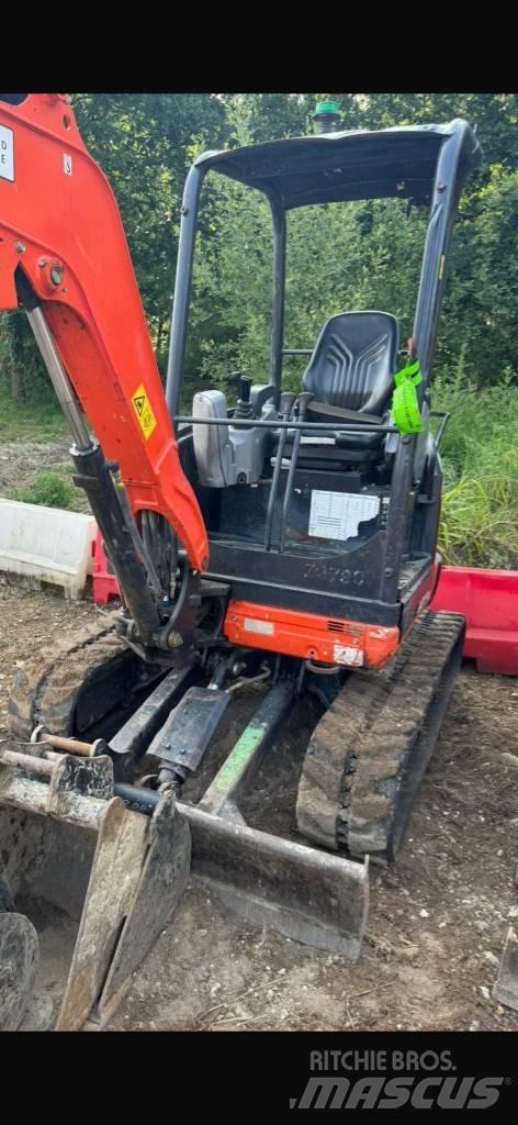 Kubota U 27-4 Mini bagri <7t