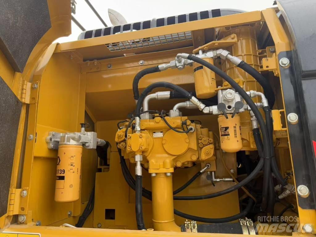 CAT 330 D L Bagri goseničarji