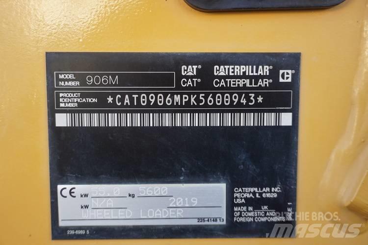 CAT 906 M Kolesni nakladalci