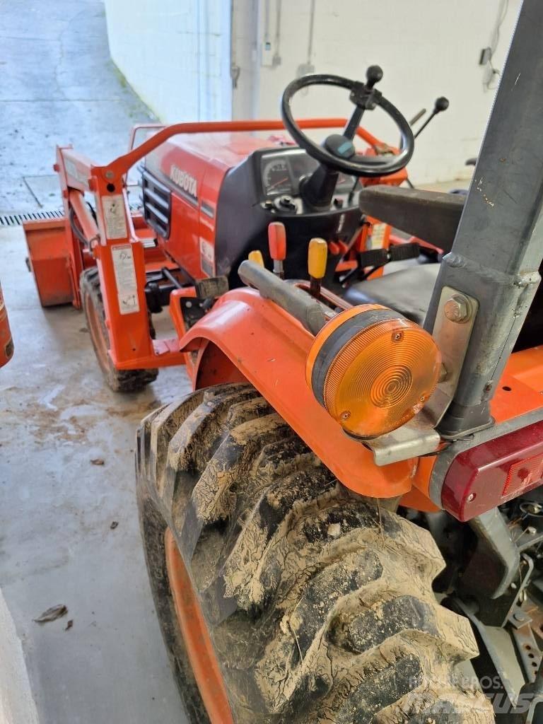 Kubota B 2710 Traktorji