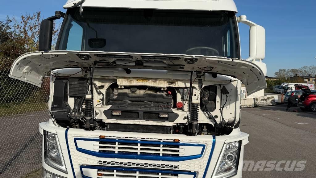 Volvo FM 10 Tovornjaki z žerjavom