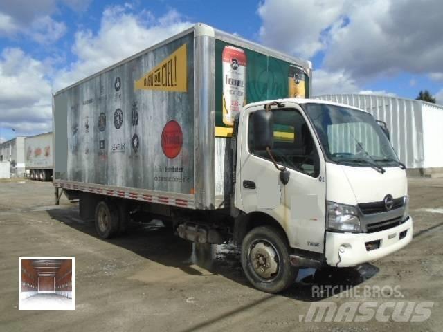 Hino 195 D Tovornjaki zabojniki