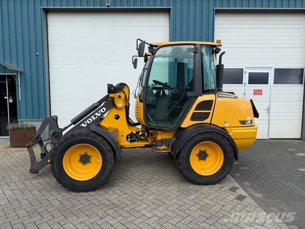 Volvo L 25 F Kolesni nakladalci
