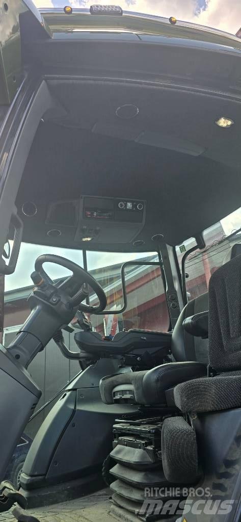 Valtra Q 285 Traktorji