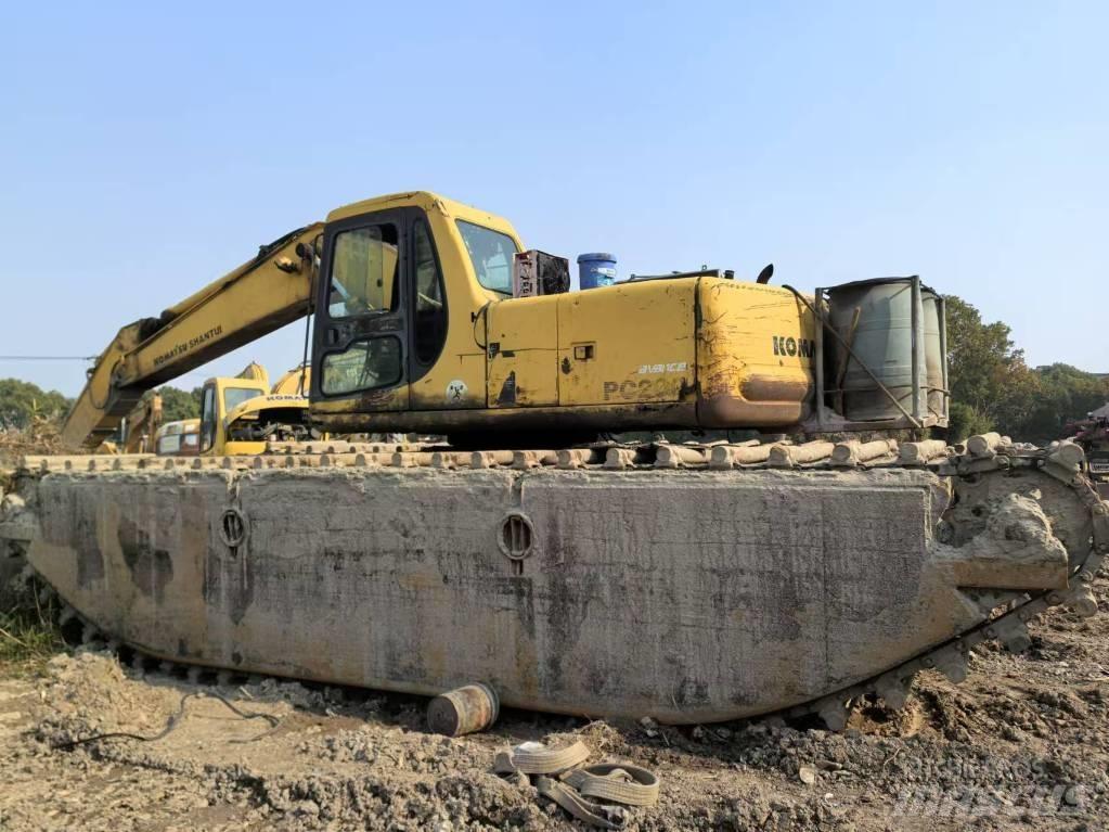 Komatsu PC 200-6 Amfibijski bagri