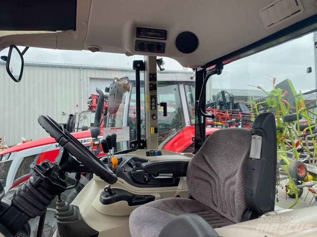 Massey Ferguson 5711 Traktorji