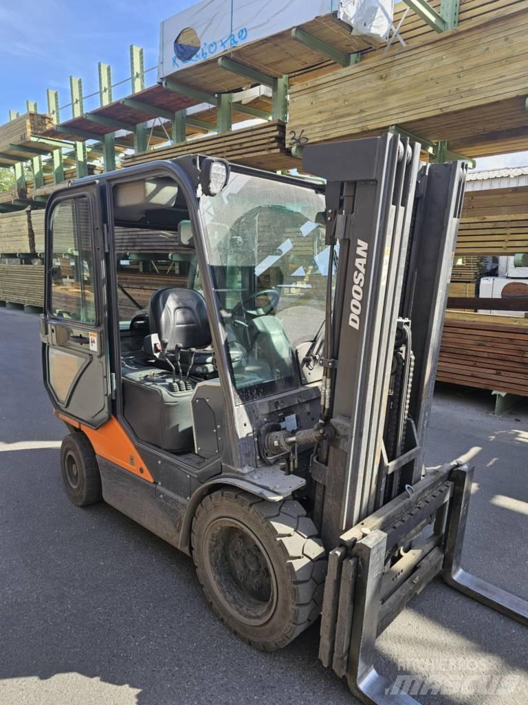 Daewoo Doosan D35C - 7 Dizelski viličarji