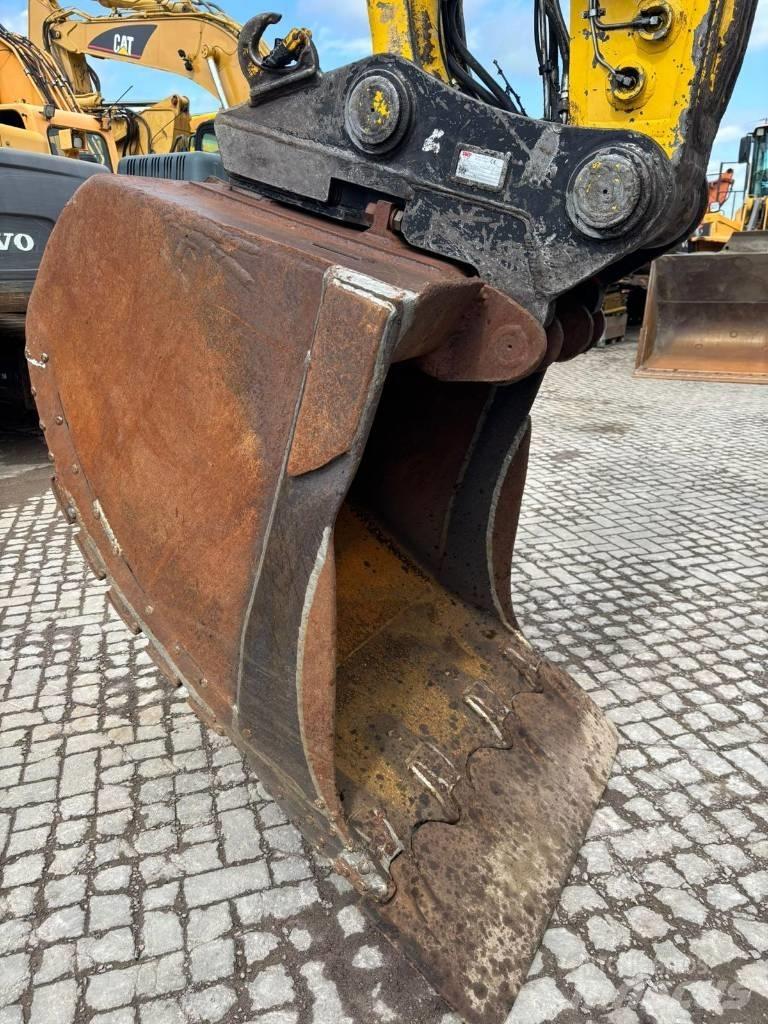 Komatsu PC 210 LC-7 Bagri goseničarji