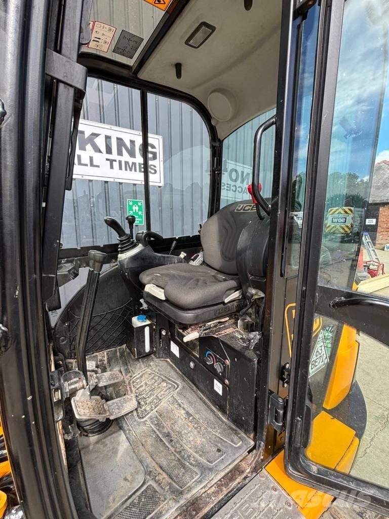 JCB 8026 CTS Mini bagri <7t