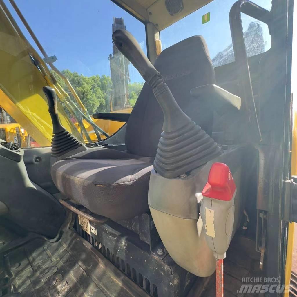 Komatsu PC 70 Bagri goseničarji