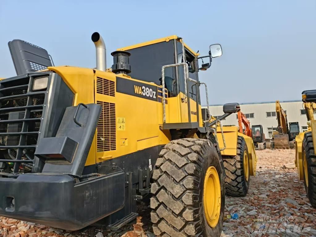 Komatsu WA 380-6 Kolesni nakladalci