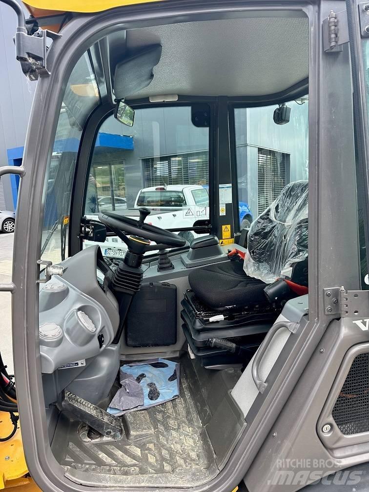 Volvo L 25 Electric Kolesni nakladalci