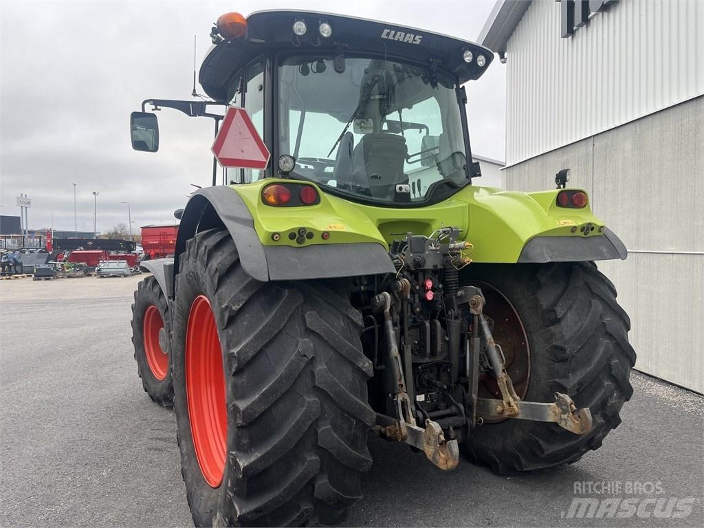 CLAAS Arion 620 Traktorji