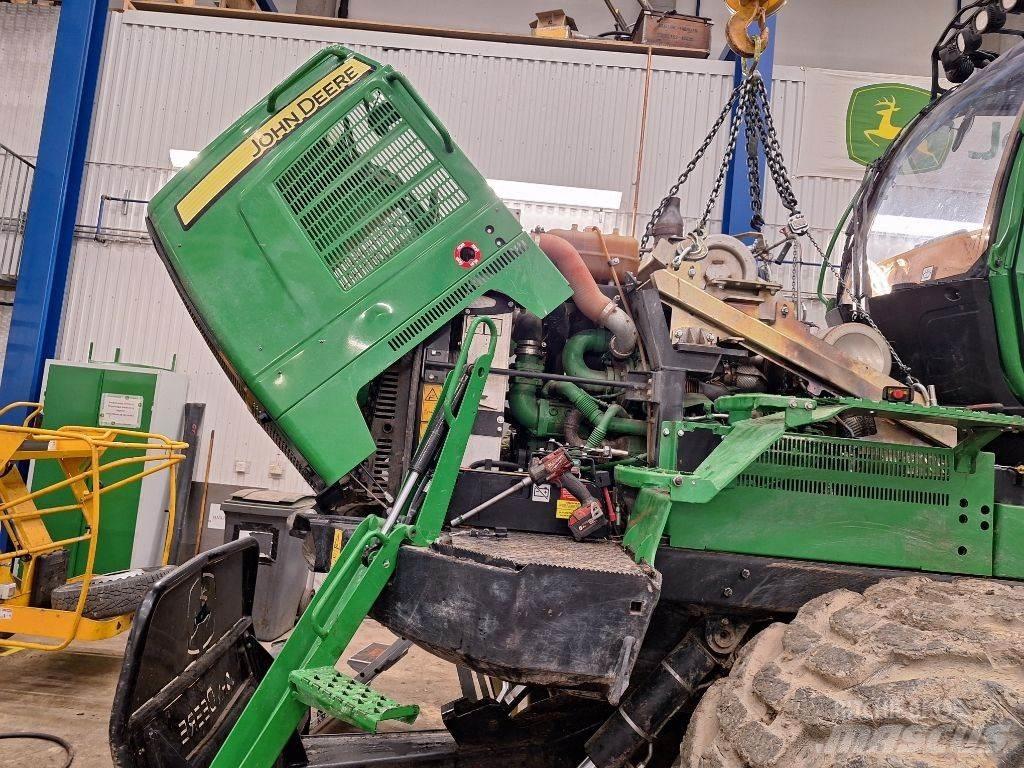 John Deere 1910 Forwarderji