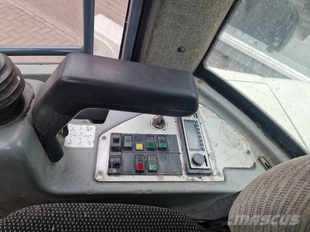 Terex TL 100 Kolesni nakladalci