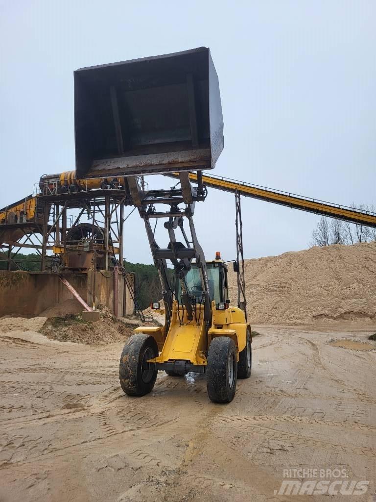 Volvo L 40 B Mini nakladalci