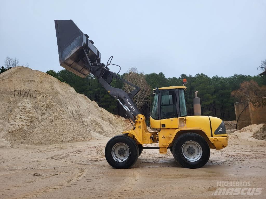 Volvo L 40 B Mini nakladalci
