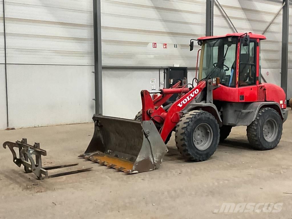 Volvo L 30 B-Z/X Kolesni nakladalci