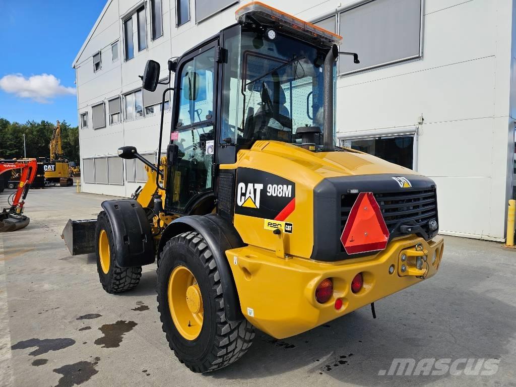 CAT 908M Kolesni nakladalci