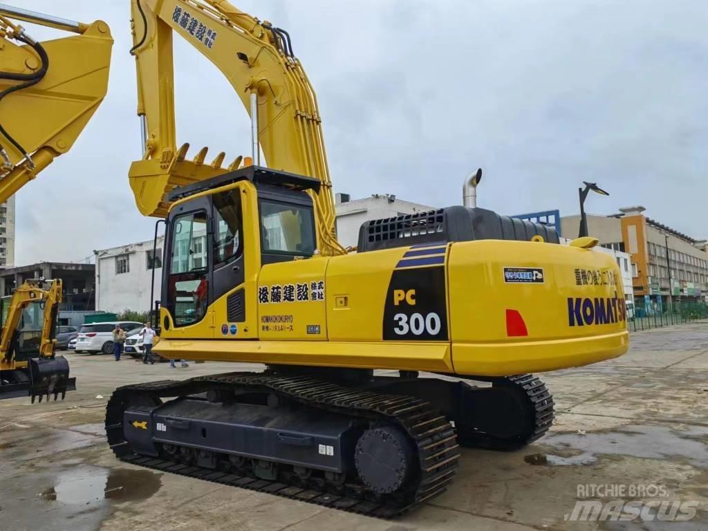 Komatsu PC 300 Bagri goseničarji