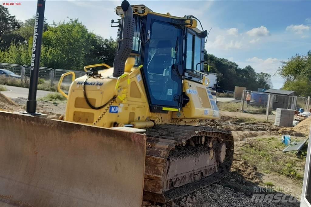 Komatsu D51 PX-24 Buldožerji goseničarji