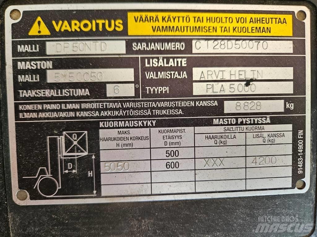 CAT DP 50 N Dizelski viličarji