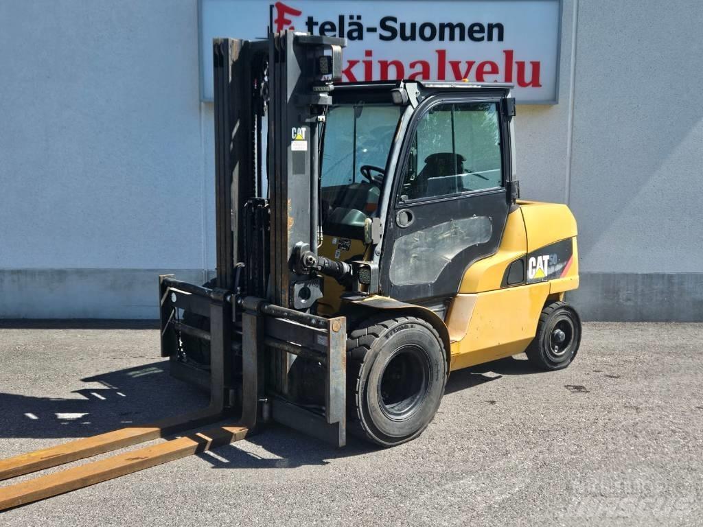 CAT DP 50 N Dizelski viličarji