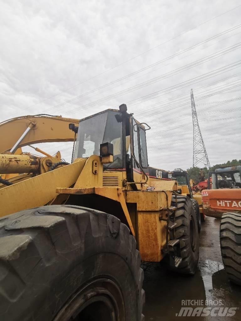 CAT 966F Kolesni nakladalci